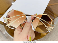 Load image into Gallery viewer, High Quality Diamond Sunglasses Women

