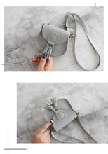 Load image into Gallery viewer, Fashion New Children Girls tassel Small Shoulder Bag
